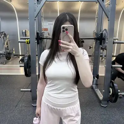 龙泽子